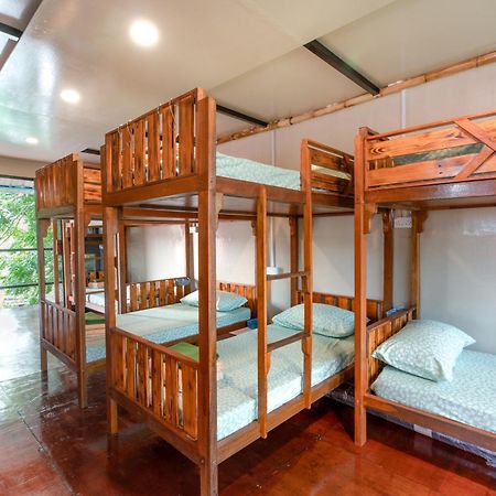 Bunga Hostel Female Dorm Pantai Cenang  Exterior photo